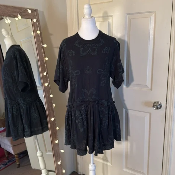 Free People Picking Petals Mini Dress is available for purchase on au PAY  Market - Imported Goods Online Store Co.Ltd. | au PAY Market - Online  Shopping Site